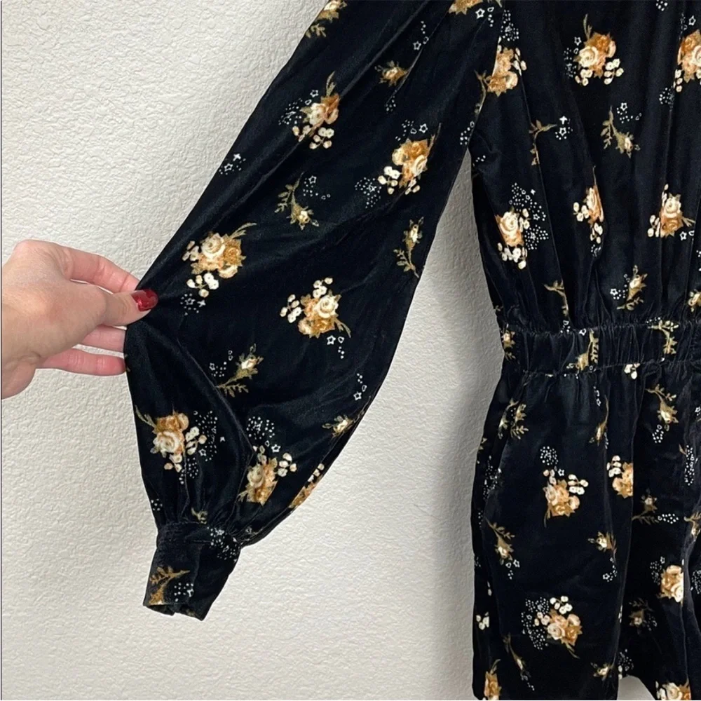NWT Maje Inouk Floral Velvet Puff Sleeve Playsuit Black Floral Romper Sz 38